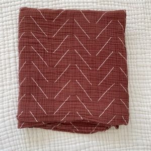 Mebie Baby Rust Muslin Swaddle